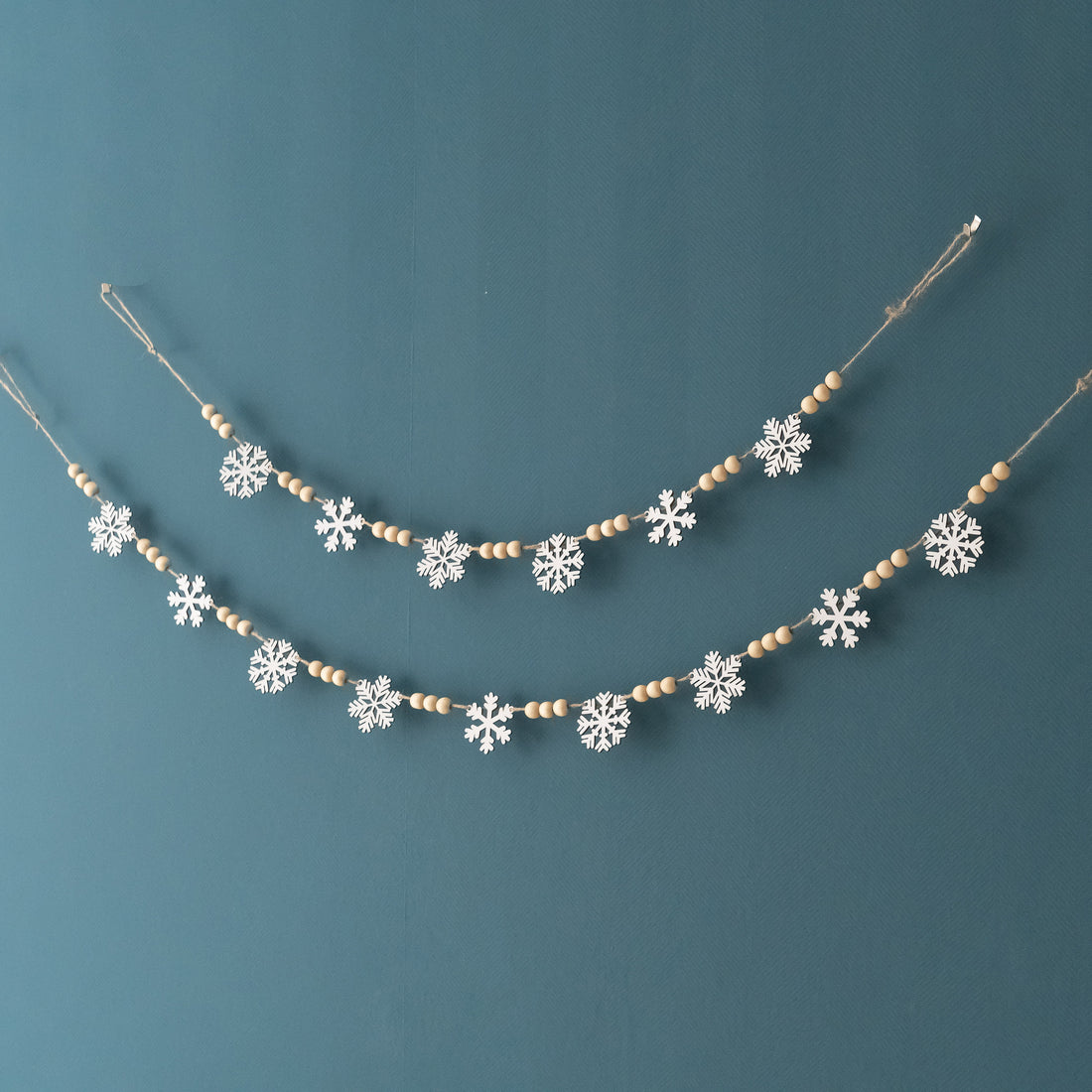 Wooden Snowflake Garland Wooden Beads Christmas Decorations for Rustic Holiday Decor Y03