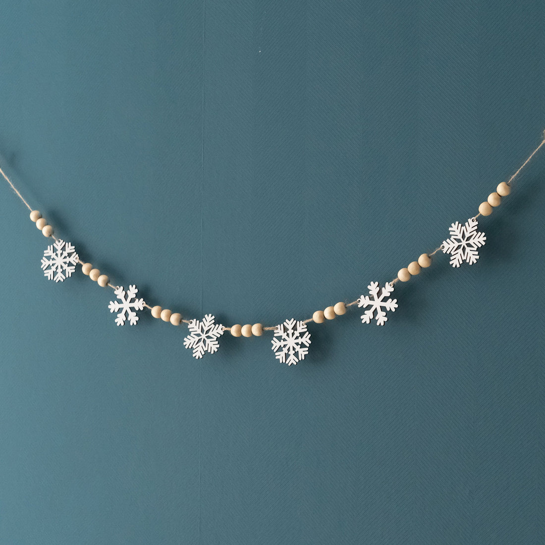 Wooden Snowflake Garland Wood Holiday Garland for Scandinavian Christmas Decor Y03