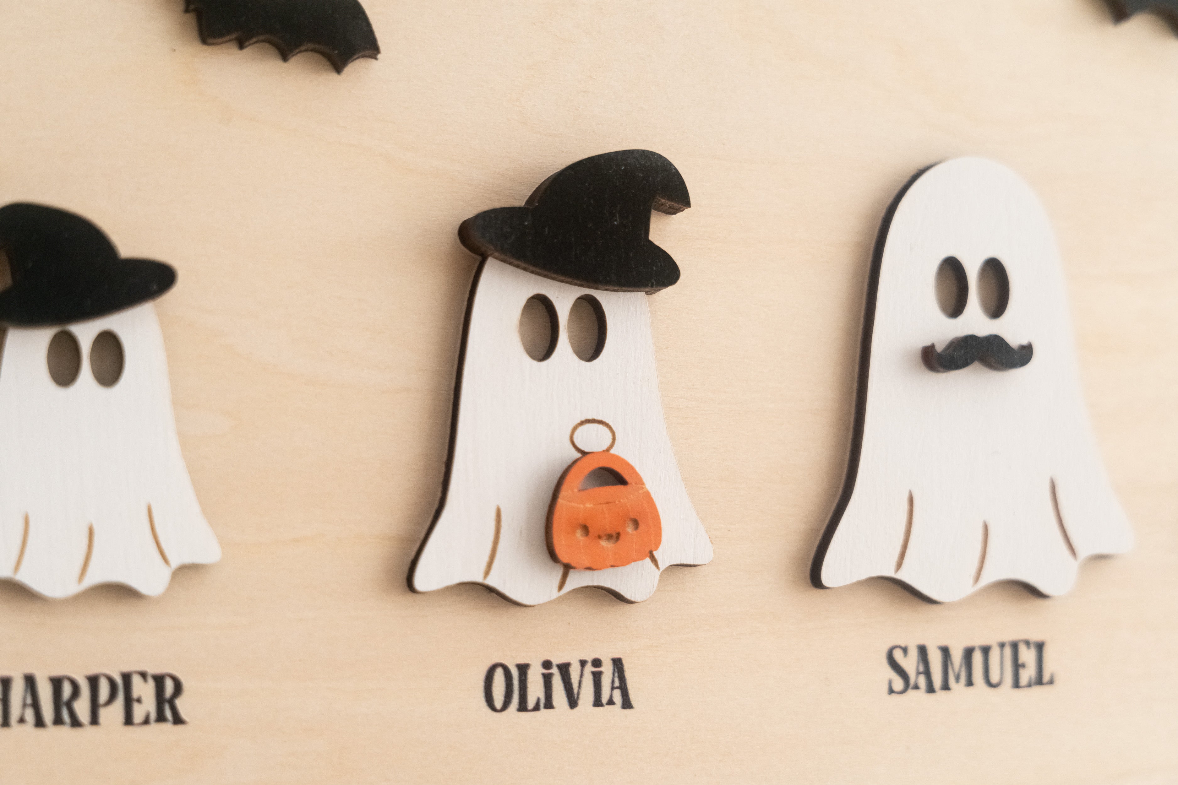 Personalized Halloween Ghost Family Sign Wood Halloween Table Decor D12