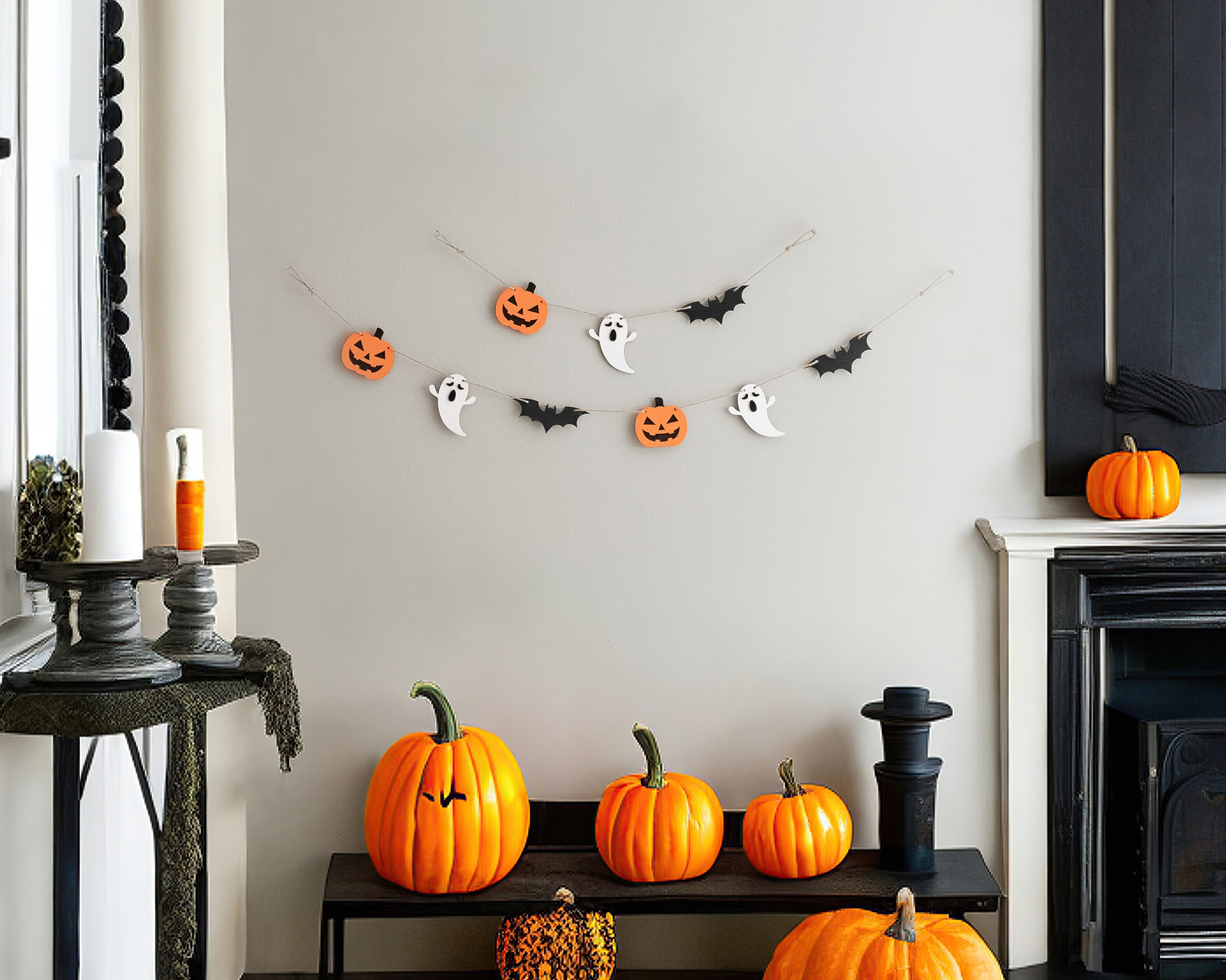 Enchanting Wooden Halloween Garland for Spooky Wall Accents