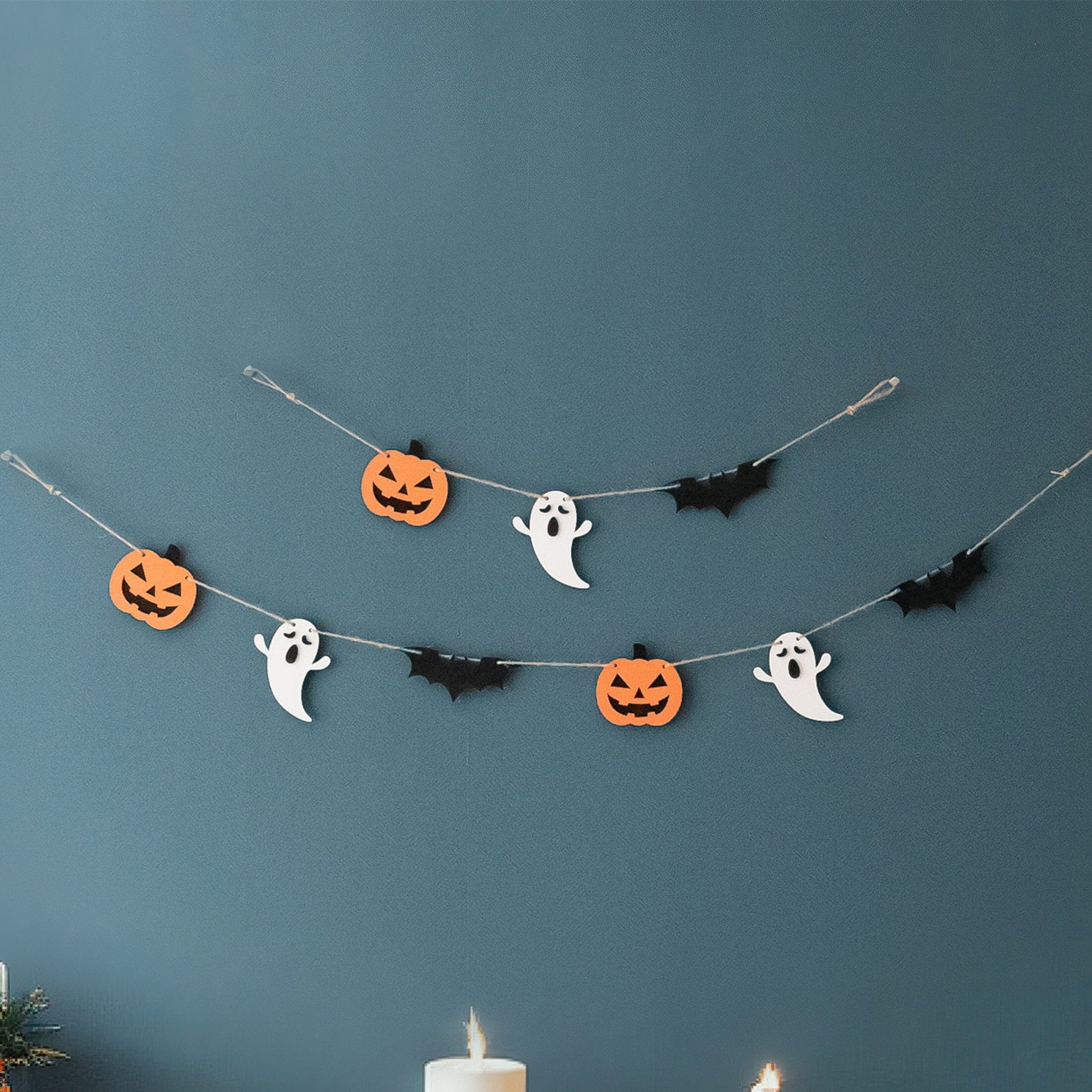 Enchanting Wooden Halloween Garland for Spooky Wall Accents