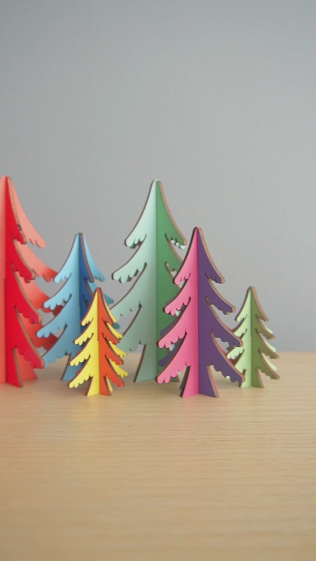 Decorative Wooden Christmas Tree for Festive Table Decor R91