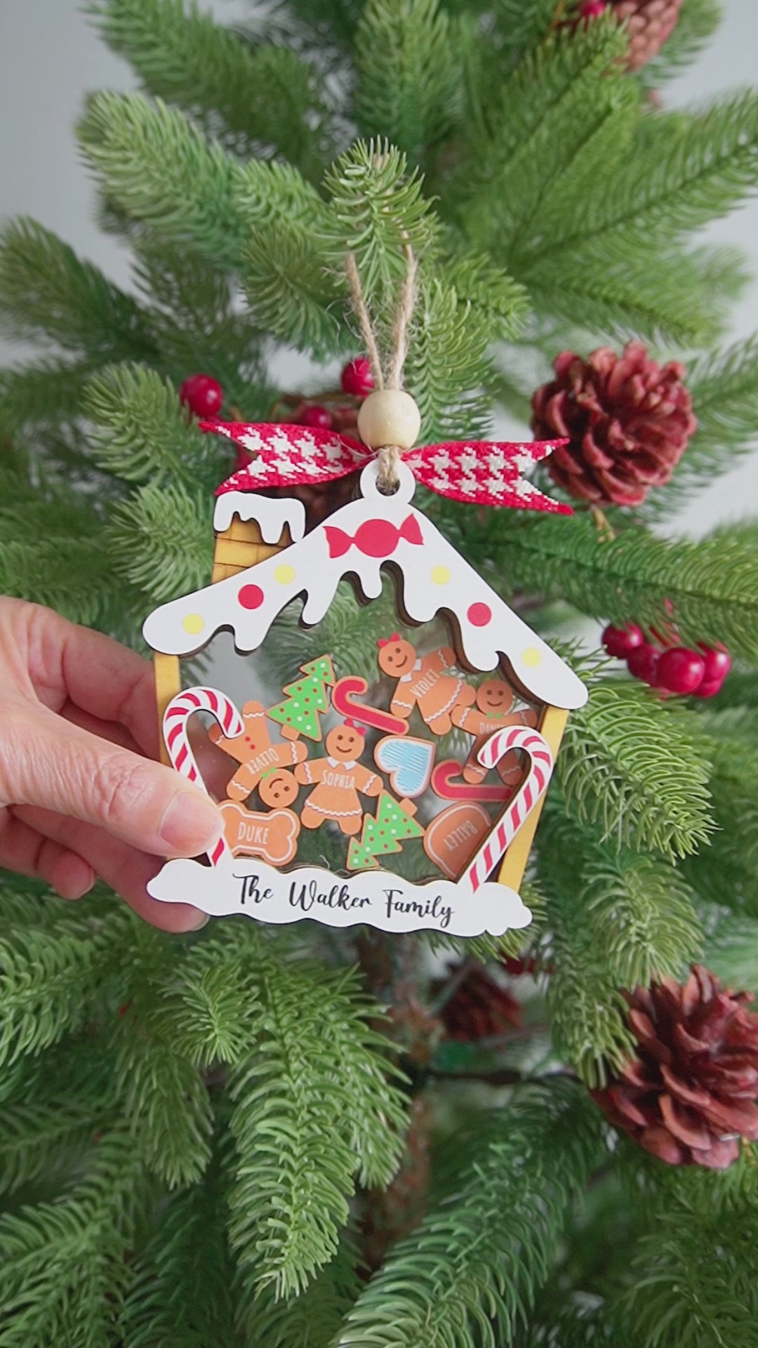 Gingerbread Family Christmas Shaker Ornament Wood Acrylic for Family Christmas Ornament O51