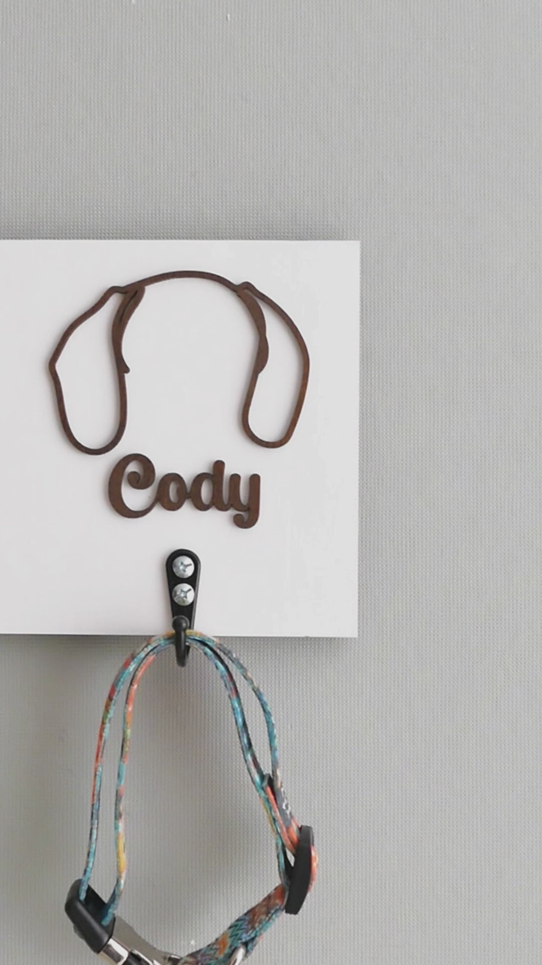 Personalized Dog Leash Holder Wood Gift for Dog Owners and Wooden Dog Leash Holder Vertical R46