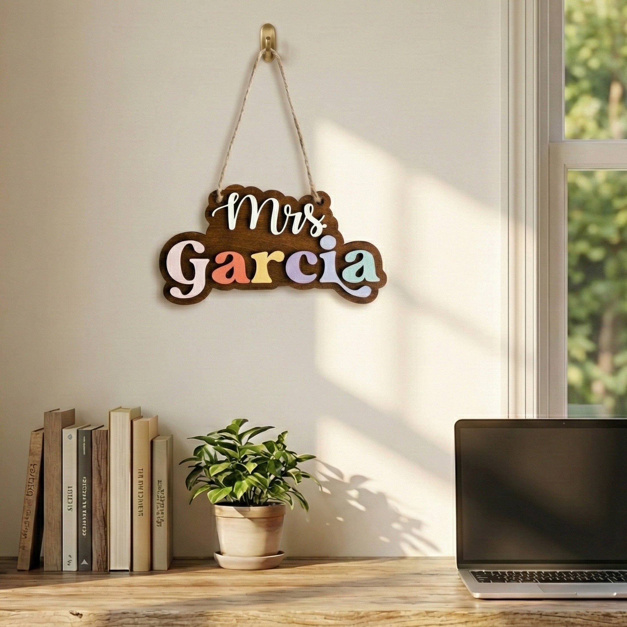 Personalized Wooden Teacher’s Name Hanging Sign for Teacher Gifts J91
